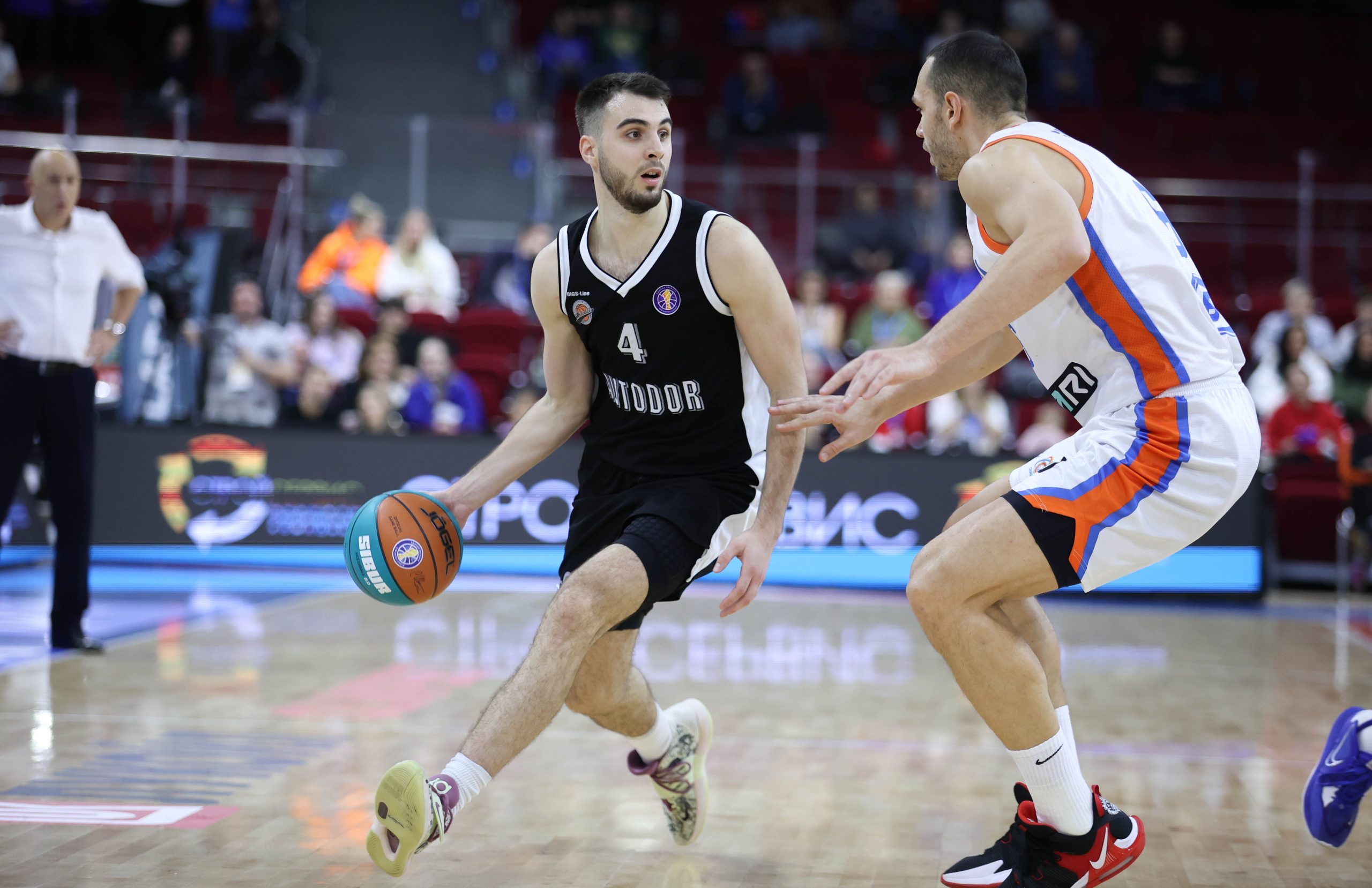 Баскония Панатинаикос 3 февраля. Jordixx. Anadolu Efes. Завод в Турции. Anadolu Efes Istanbul Cazoo Baskonia Vitoria-Gasteiz.